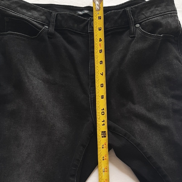 Simply Vera Wang Women"s Size 14 Black Skinny Denium Jeans Size 14 - Picture 12 of 12